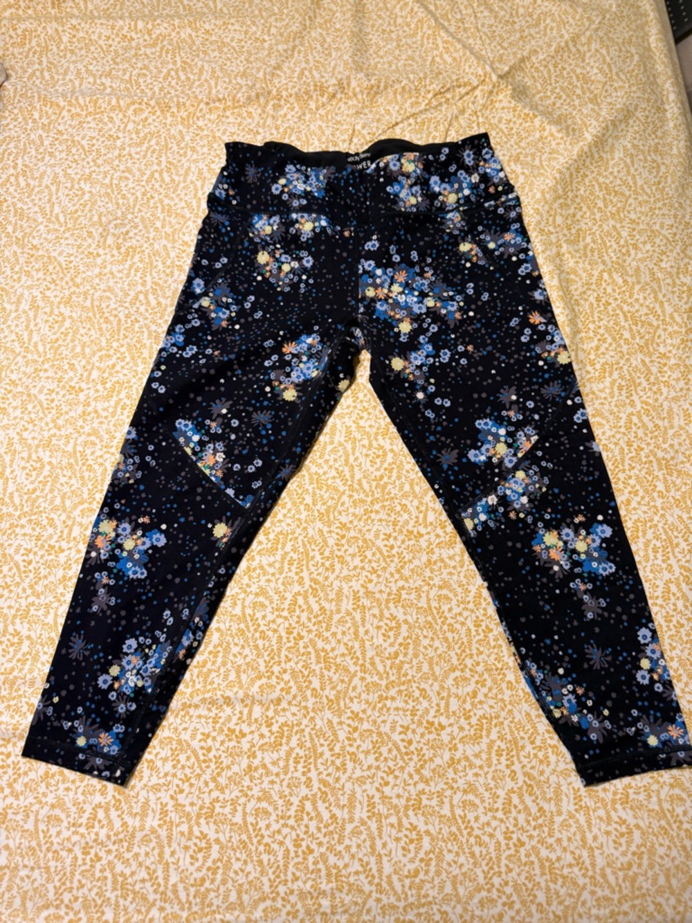 Sweaty Betty Power Leggings Black with Blue and Yellow Blossoms